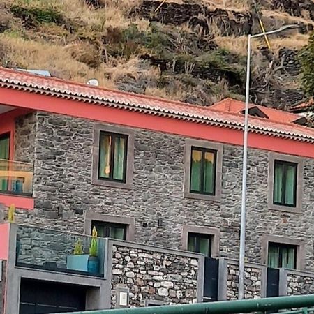 Chale Esmeralda - Charming Studios In Calheta Beach Kültér fotó