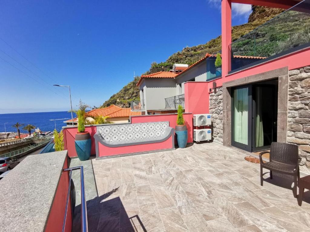 Chale Esmeralda - Charming Studios In Calheta Beach Kültér fotó